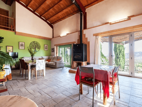 Riogordo property