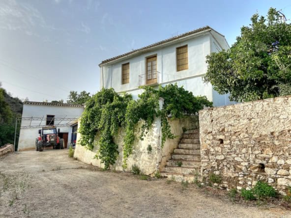 Riogordo property