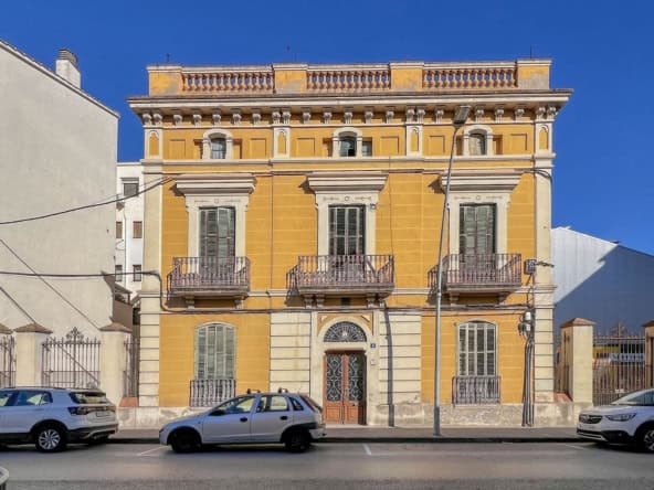 olot property