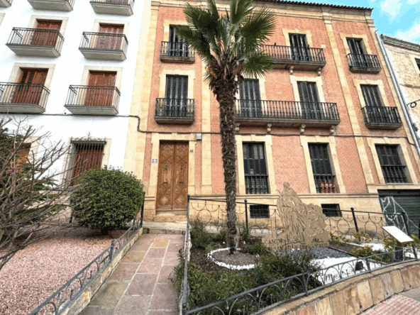 Villanueva del Arzobispo property