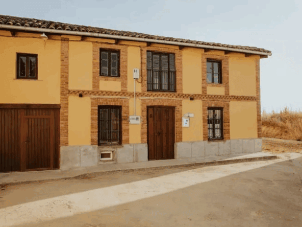 Fontanil de los Oteros property